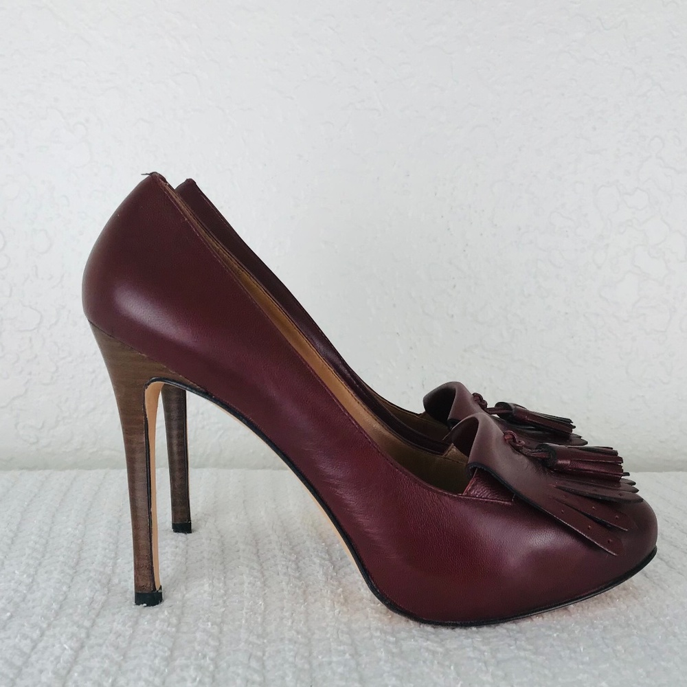 ANN TAYLOR BURGUNDY LEATHER LOAFER TASSEL HEELS